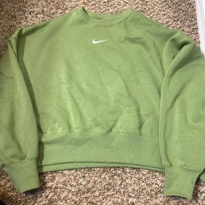 Large green nike sweater